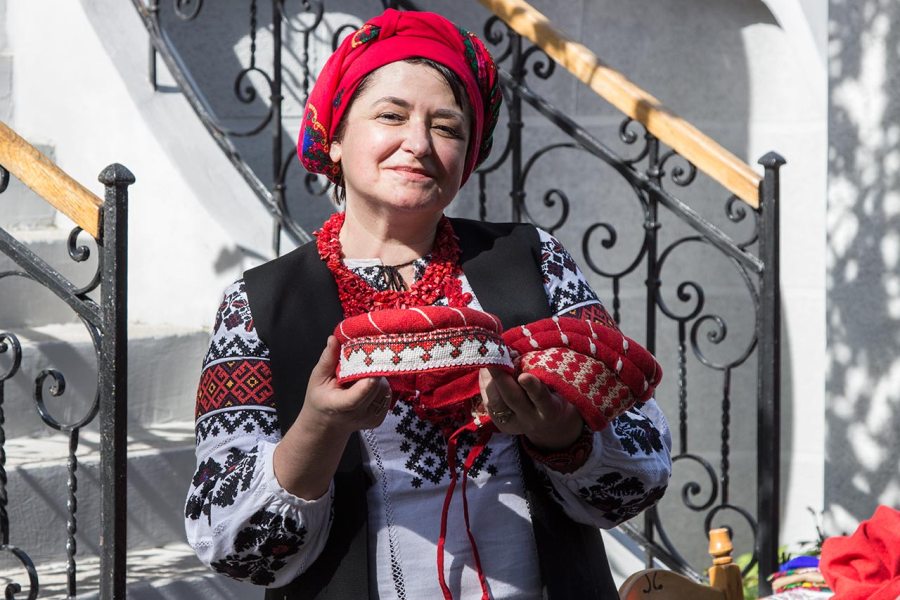 Майстриня Оксана Руданська