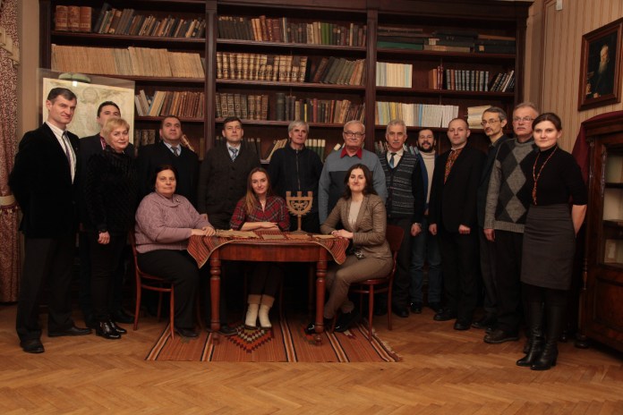 Учасники наукової конференції “Українська тіловиховна і спортова традиція” у Державному меморіальному музеї Михайла Грушевського у Львові. 24 лютого 2018 р.