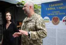 «2 ПОГЛЯДИ: 1 війна, 1 нація» – перша міжнародна фотовиставка військових журналістів Арміїinform у співпраці з французьким «гарячим» фоторепортером